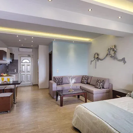 Plaka Complex 3*