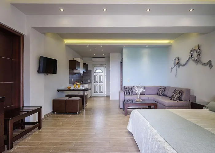 Plaka Resort 3*