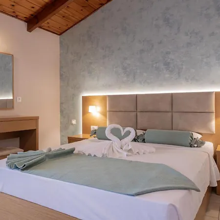Plaka Resort