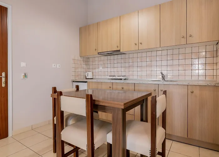 Station touristique Plaka