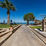 Resort Plaka