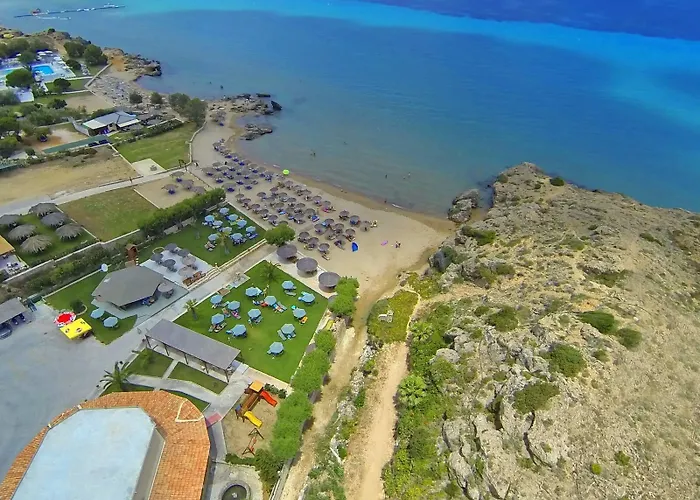 Plaka Semesteranläggning (resort)
