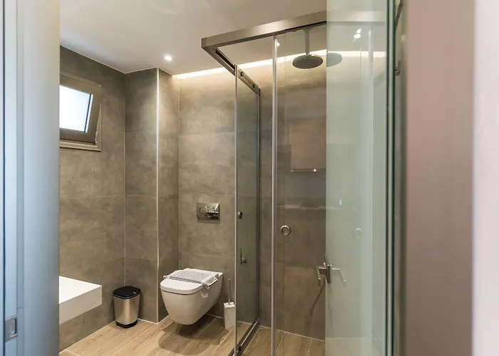 Semesteranläggning (resort) Plaka 3*